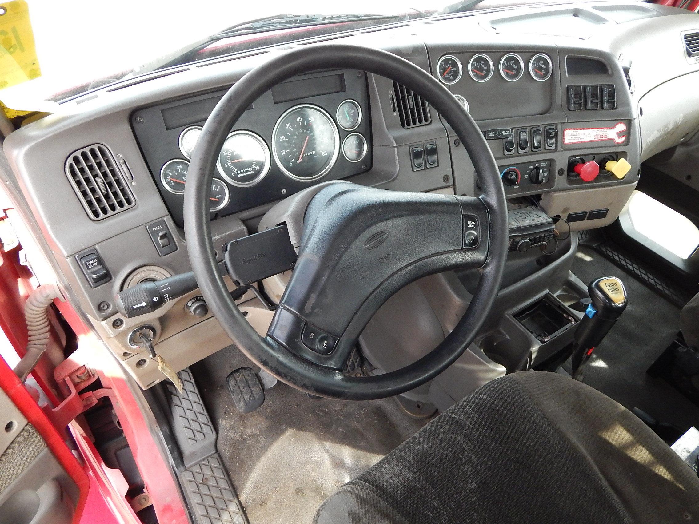 2002 Sterling LT9500 Series Tri-Axle Grapple Truck, VIN: 2FZHAZAS52AK10608,