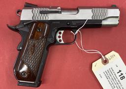 Smith & Wesson SW1911C .45 auto Pistol