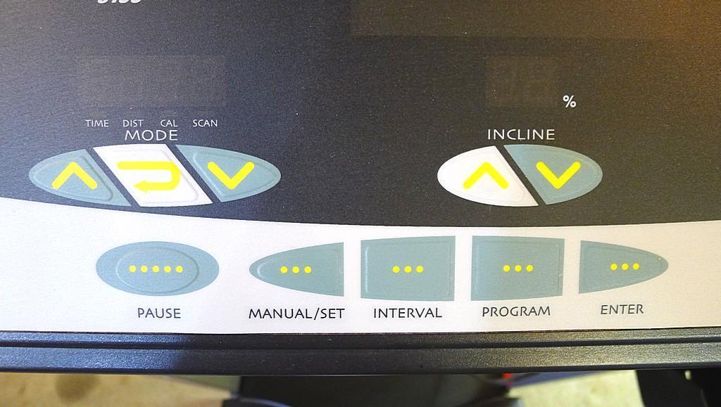 SportsArt 3100 treadmill is in very good condition and runs well. Folds for easy storage. Includes