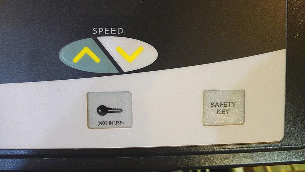 SportsArt 3100 treadmill is in very good condition and runs well. Folds for easy storage. Includes