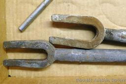 Ball joint and tie rod end forks; distributor wrenches.