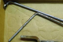 Ball joint and tie rod end forks; distributor wrenches.