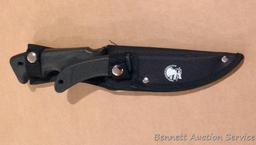 North American Hunting Club two knife set. Largest knife is 9". Knives and sheath appear unused.