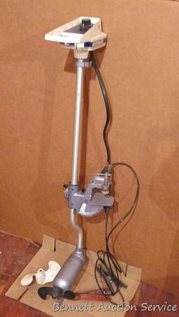Evinrude Scout trolling motor Model No. ET120 with three speed control settings. Cord is taped,