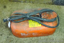 Metal outboard motor gas can includes hose 10" x 19" x 7".