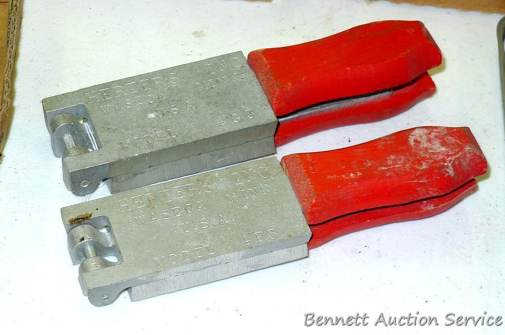 Two Herter's sinker & jig molds model 4G3 & 4F3.