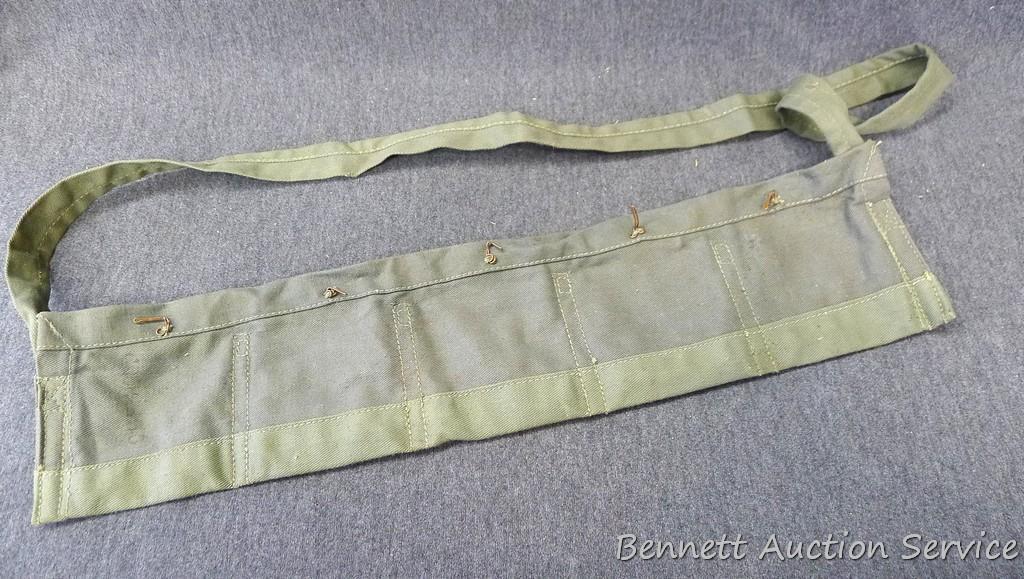 40 rounds 7.62x51 NATO ammunition on stripper clips. Included bandolier denotes 7.62 mm M80.