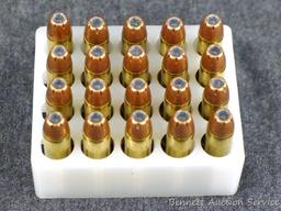 20 rounds Federal Center Fire pistol cartridges, 32 H&R magnum, 85 grain Jacketed hollow point.