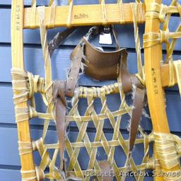 Tubbs 10x6 5-9 snow shoes are 48" long and come with leather bindings and appear in good shape.