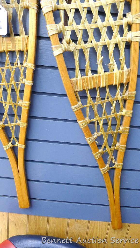 Tubbs 10x6 5-9 snow shoes are 48" long and come with leather bindings and appear in good shape.