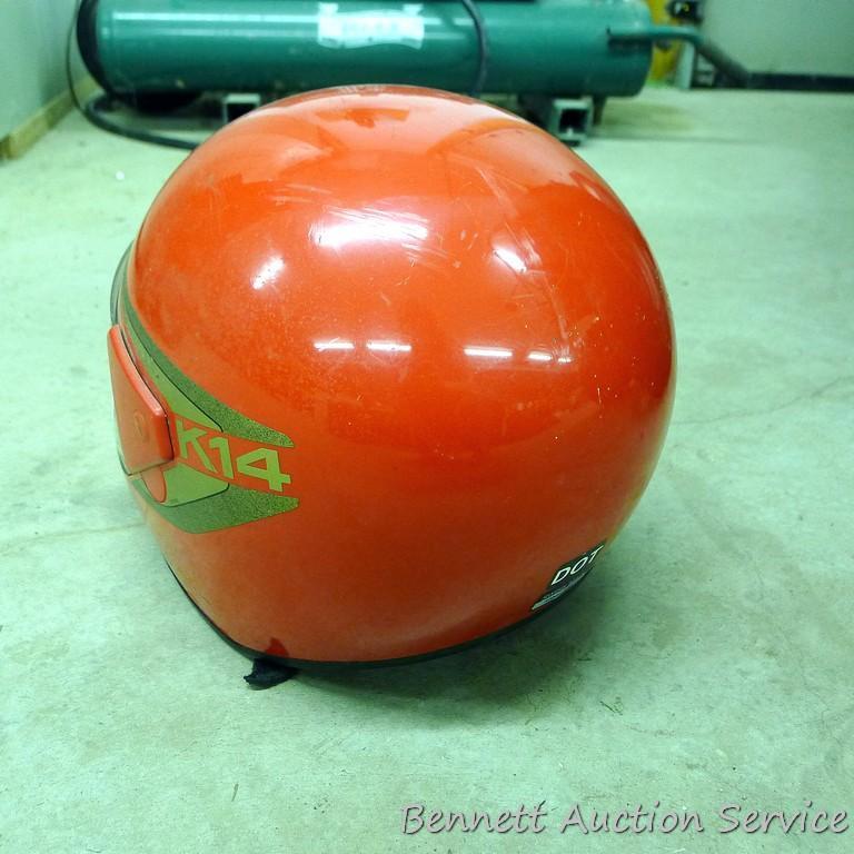 KiWi motorcycle helmet K14 size M.