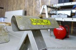 2 Werner aluminum ladder jacks, model 10-20-01, 20" max stage width.