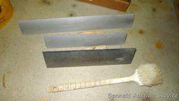 Concrete 16" finishing trowel and 16" and 24" floats.