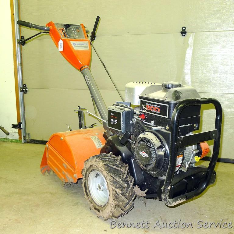Husqvarna 900 DRT rear tine tiller with dual rotating tines. Comes with owner's manual. Runs.