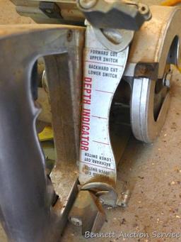 Stanley industrial 4-1/4" Eager Beaver saw, cuts going frontwards and backwards. Runs.