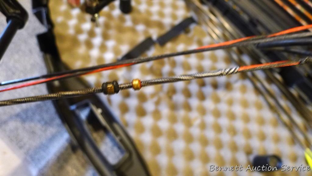Buckmaster Spirit compound bow is currently set up 25" draw length, 45 lb. weight. Comes with HHA