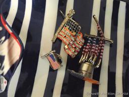 19" Patriotic pillow, plus other similar items. Ceramic pieces with graniteware finish, plate is