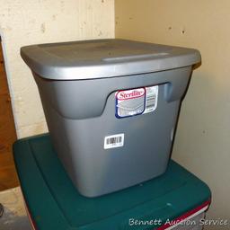Six totes up to 18 gallon, all have lids.