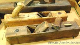 Lot of 4 antique wooden block planes. All but one are missing blades. Handles are broken on two of