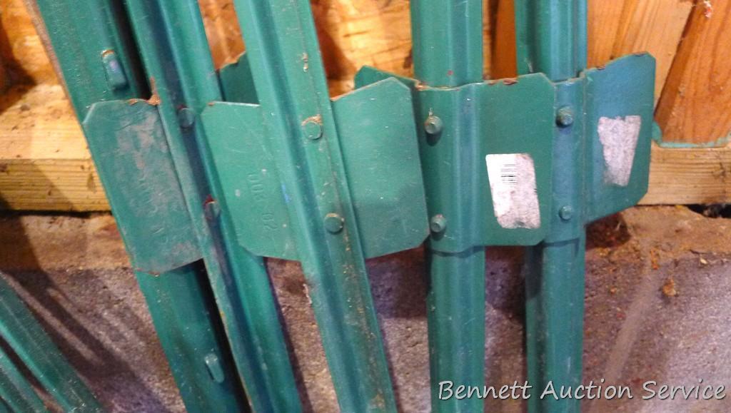 Bamboo leaf rake, 30" plastic leaf rake head, garden fenceposts up to 4'.