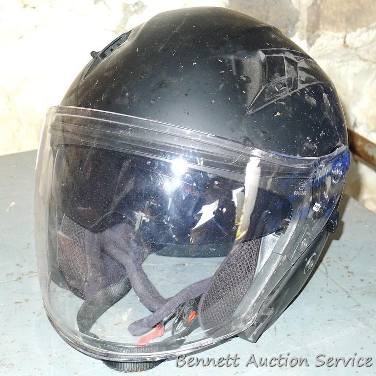 Motorcycle helmet Bilt Route DOT certified size L. Has built in ventilation and sun shield. This is