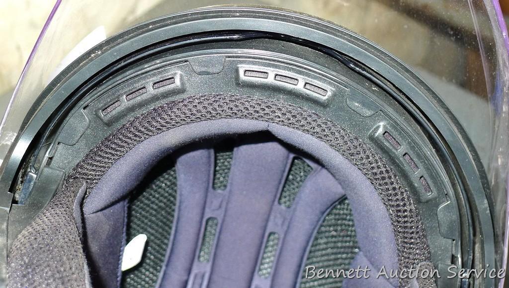 Motorcycle helmet Bilt Route DOT certified size L. Has built in ventilation and sun shield. This is