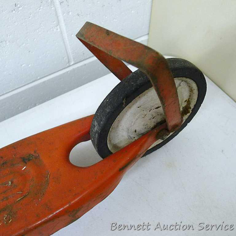 Really cute vintage Radio brand scooter measures only 28" to handle bars and is 30" long.