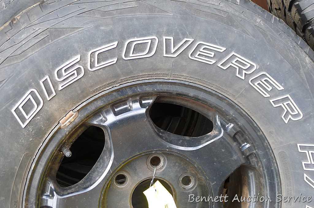 Set of Cooper Discover A/T3 tires came off of a 1998 GMC truck. 265/75R16 M+S, 116T standard load.