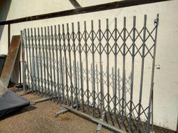 Heavy duty expandable steel security gate