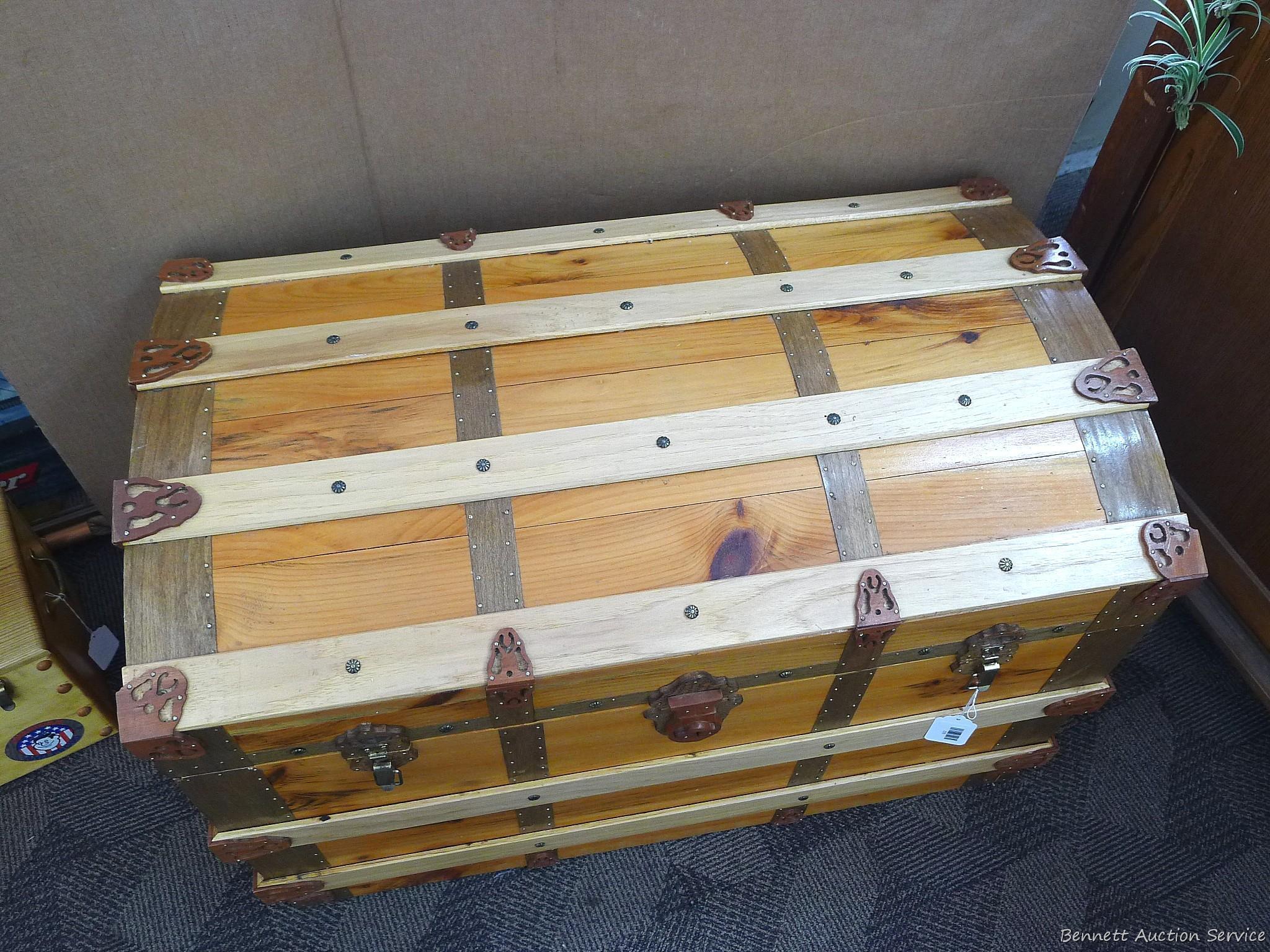 Handmade cedar chest lift out tray is in good condition with nice accents. Measures 3' wide x 2'