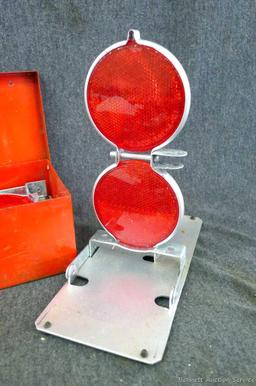 Anths triple reflector road flare set Type FP.