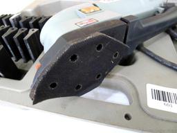 Porter Cable profile sander with case, runs.