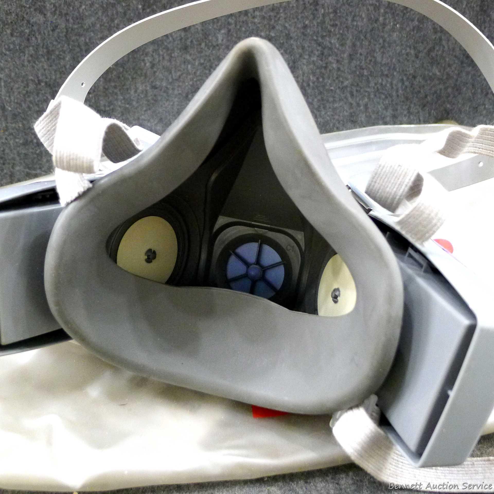 3M 7093 Niosh mask is marked L. In good condition, comes with bag.