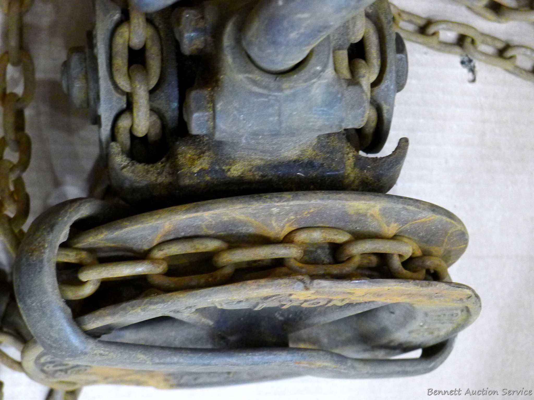 1 ton Yale & Towne Screw Gear Block hoist, Seller notes it has a 25:1 ratio, with over 36' chain and