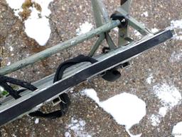 Nice Loggy Bayou climbing hunting tree stand has a 350 lb weight limit. Has 24" x 18" foot platform