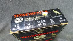 20 rounds of Winchester 12 gauge Supreme 3 inch no 4 shot turkey load shotshells ammunition