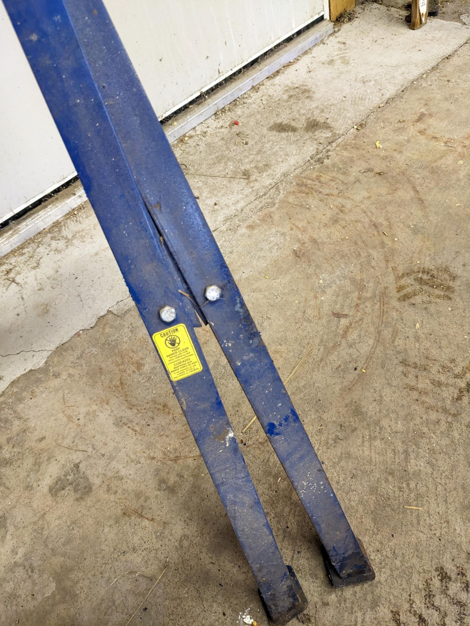 Trojan sawhorse legs, and sawhorse mountable long stock rollers. Rollers approx 10" wide.