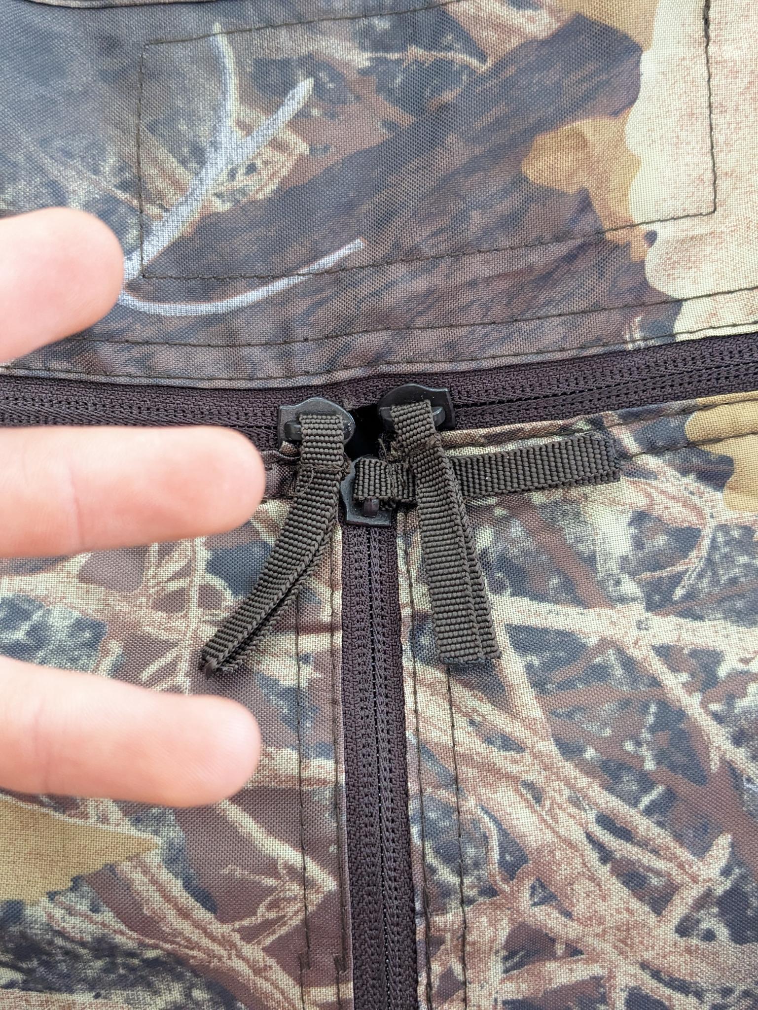Ameristep outhouse hunting blind, is in overall very good condition, comes with carry bag, has its