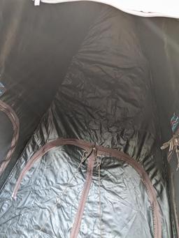 Ameristep outhouse hunting blind, is in overall very good condition, comes with carry bag, has its