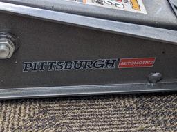 Pittsburg 3-ton rapid jack floor jack, jack has a quick raise and lowers, and is in good condition