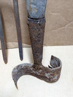 Two potato forks, shovels, more. All the tools have good tight handles.