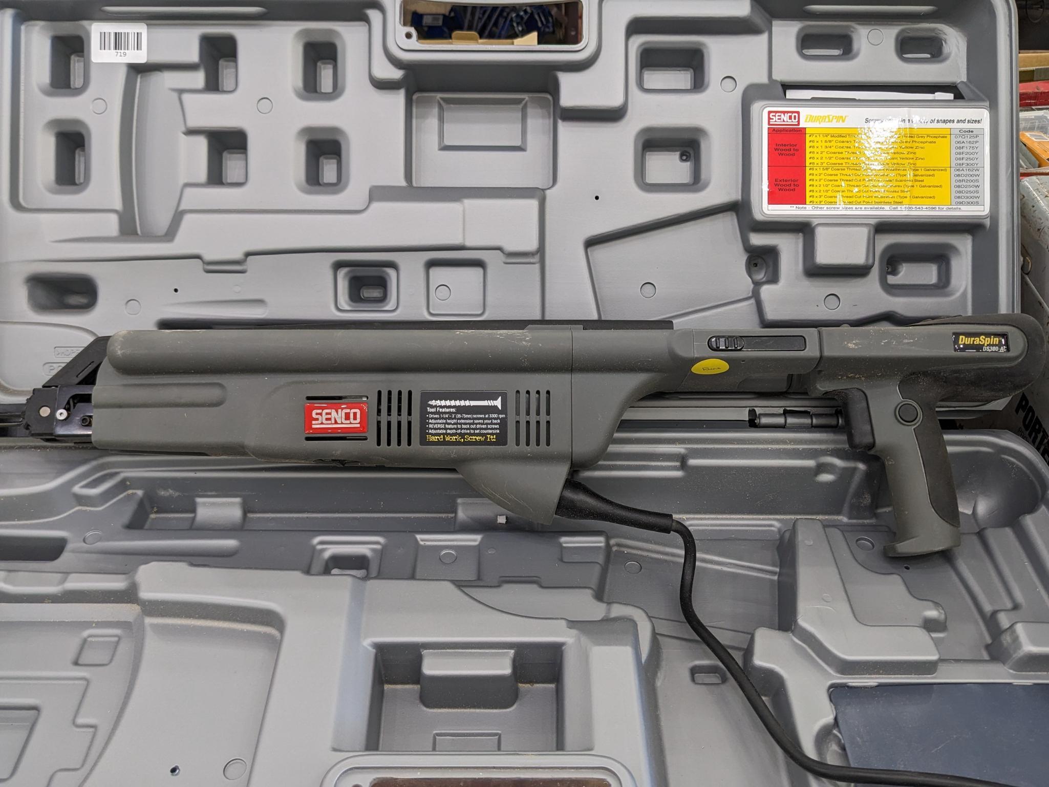 Senco Dura-Spin collated screw driver with box. Model DS300-AC. In good condition, runs. About 31"