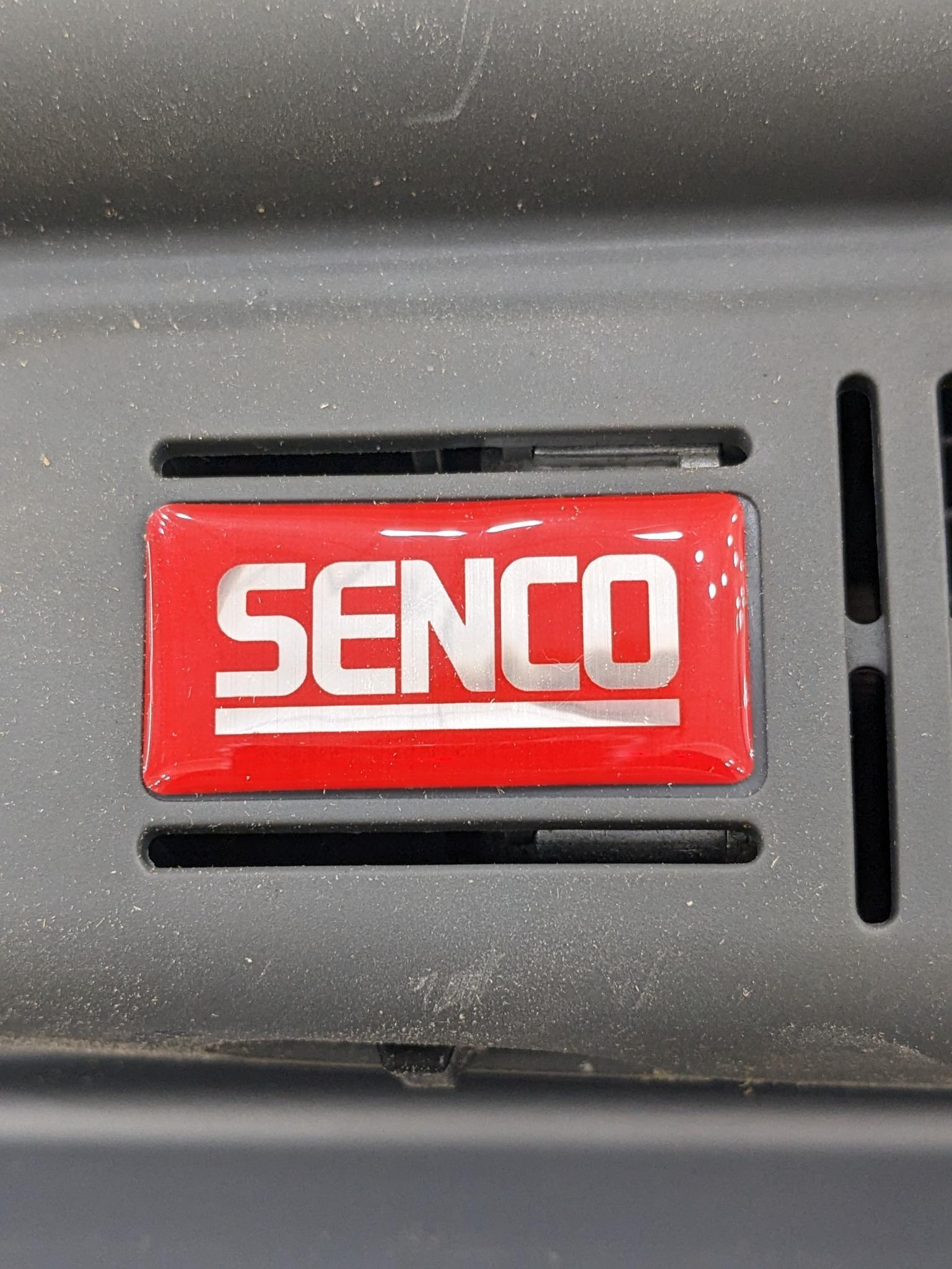 Senco Dura-Spin collated screw driver with box. Model DS300-AC. In good condition, runs. About 31"