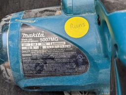 Makita magnesium 7 1/4" circular saw w/ blade guide, hard case, and original papers. Saw is in very