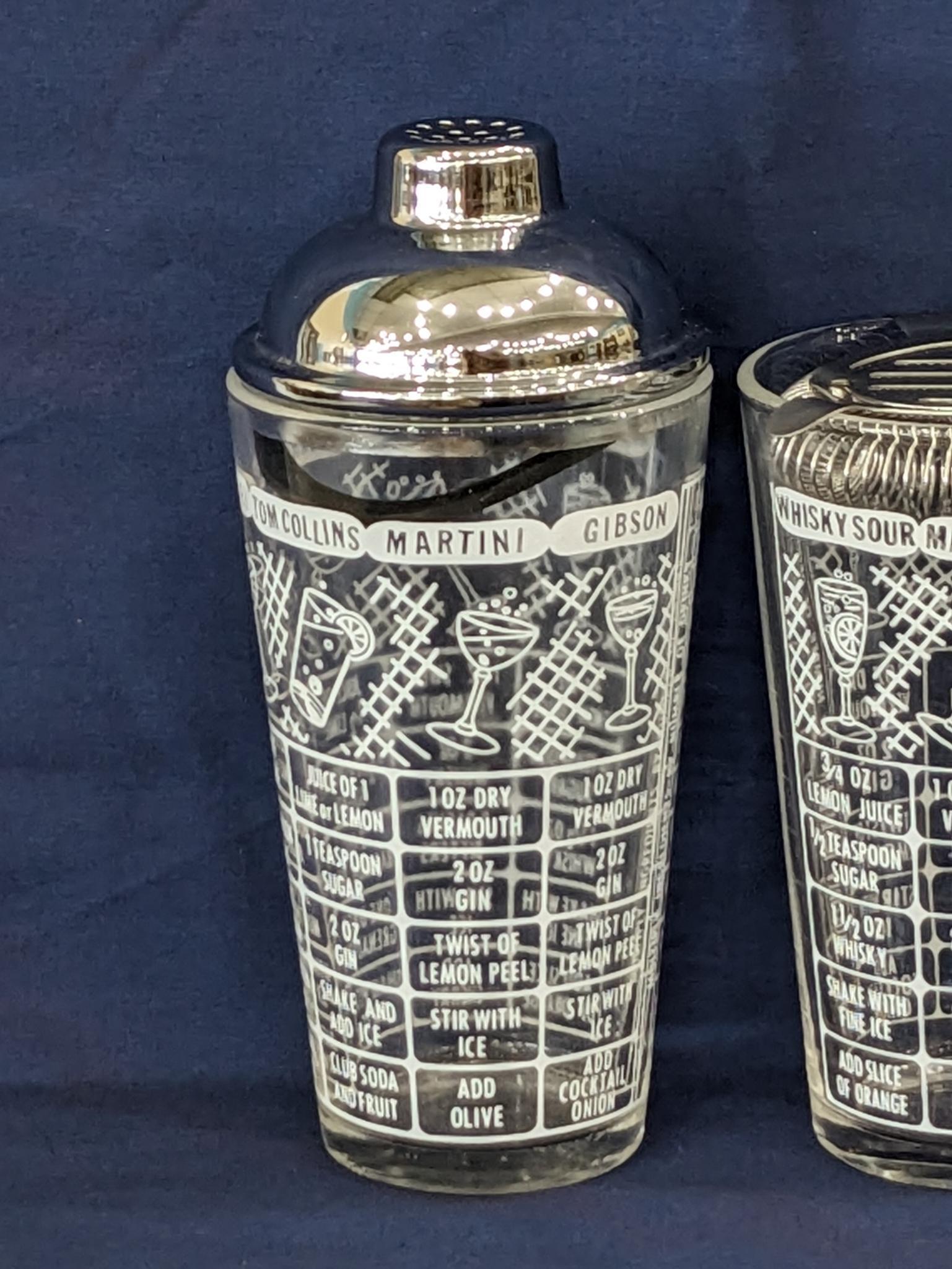 Great vintage bar set with drink mixing glasses and the perfect size glasses for beer tasting...make