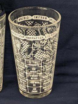 Great vintage bar set with drink mixing glasses and the perfect size glasses for beer tasting...make