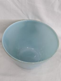 Fire King delphite blue mixing bowl is in good condition and measures about 8-1/2" x 5-1/2".