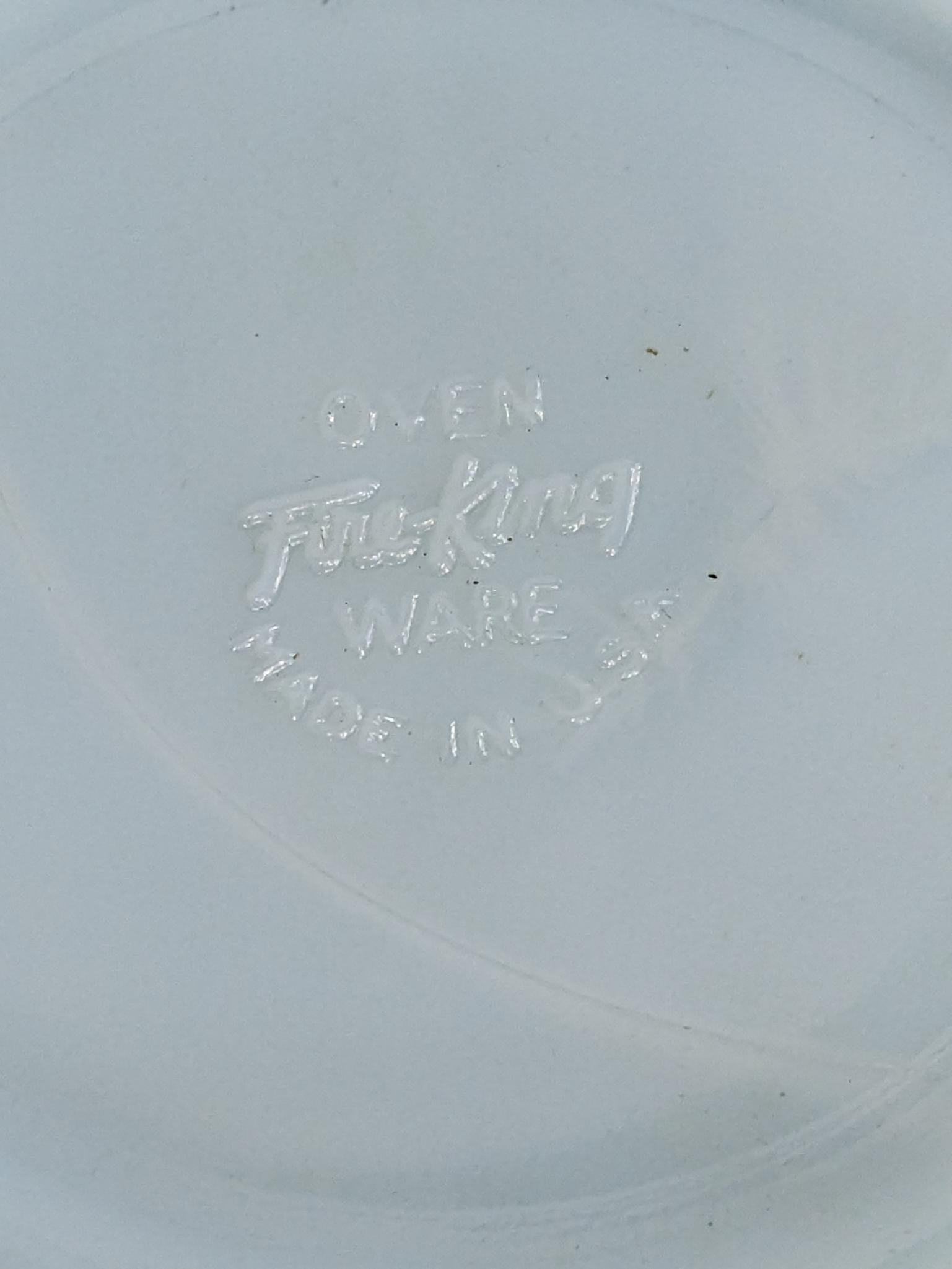Fire King delphite blue mixing bowl is in good condition and measures about 8-1/2" x 5-1/2".