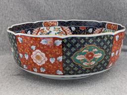 Unique Oriental salad bowl is 9-3/4" wide and in great condition. Japanese type mark noted on
