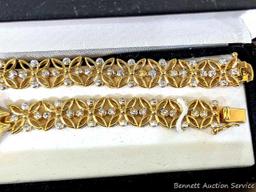 Sarah Coventry and other ladies quartz wristwatches. Pretty pieces, one with sun/moon movement. None